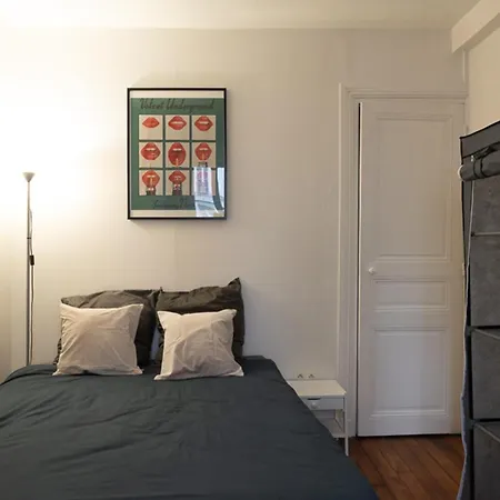 Charming T2 Facing The Seine *